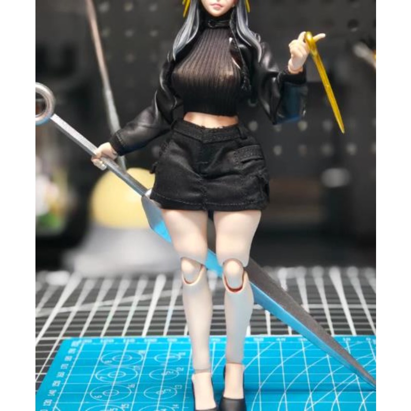 Leatherwork Products - Figura de acción femenina a escala